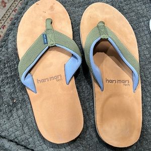 NEW Hari Mari Scout Green Canvas men’s sandals flip flops size 10